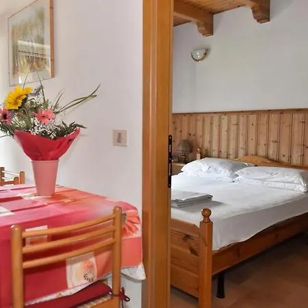 Residenza Scoiattolo Apartament Ponte delle Arche
