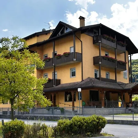 Residenza Scoiattolo * Ponte delle Arche